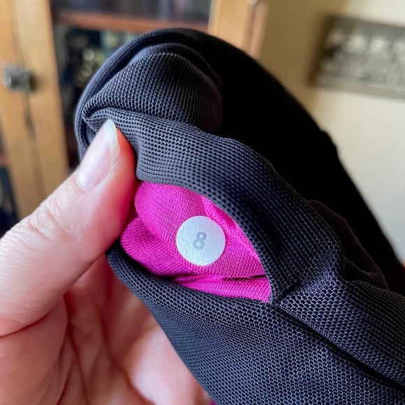 Lululemon Sweaty Endeavor leggings SZ 8 black pink - Picture 4 of 7